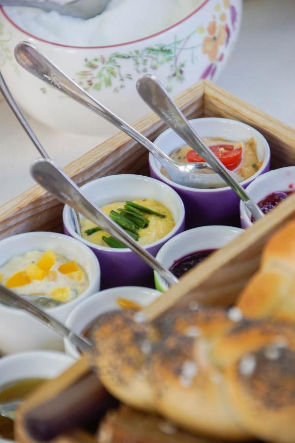 Waldruhe - Bett, Fruehstueck & Ein Laecheln Bed & Breakfast Bad Aussee Exterior foto