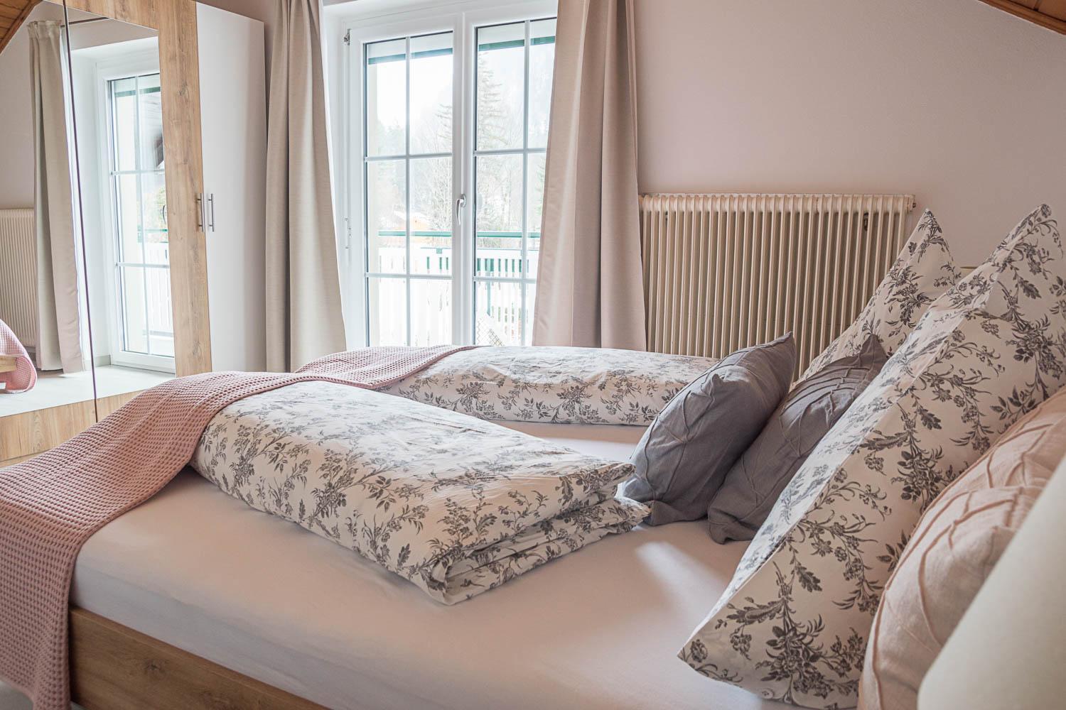Waldruhe - Bett, Fruehstueck & Ein Laecheln Bed & Breakfast Bad Aussee Exterior foto